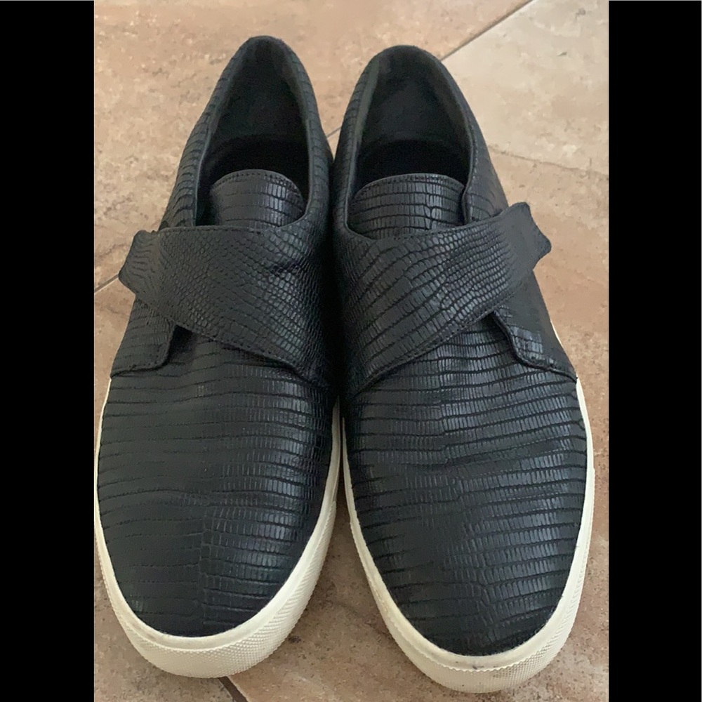 VINCE -Women's Velcro Black Snakeskin Sneakers